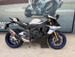 Yamaha YZF-R1 M