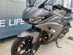 2015 Yamaha YZF-R3 GREY