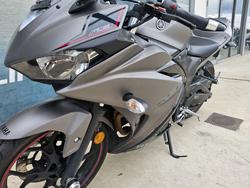 2015 Yamaha YZF-R3 GREY