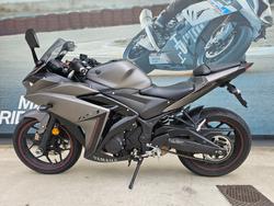 2015 Yamaha YZF-R3 GREY