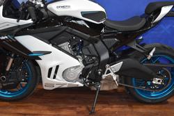 2025 CFMOTO 675 SR-R White