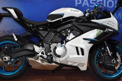 2025 CFMOTO 675 SR-R White