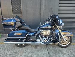 Harley-Davidson FLHTCU U/C Electra Glide