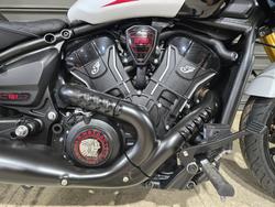2025 INDIAN SCOUT 101 LIMITED GHOST WHITE METALLIC