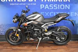 2023 TRIUMPH STREET TRIPLE RS Silver