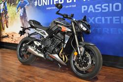 2023 TRIUMPH STREET TRIPLE RS Silver