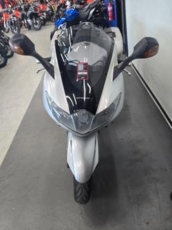 Triumph 2011 TRIUMPH 1050CC SPRINT GT SILVER