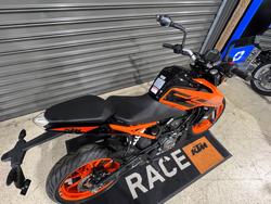 2024 KTM 200 DUKE (ABS) ORANGE