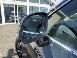 2024 Volvo XC60 Plus B5