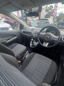 2010 Mazda 2 Maxx DE Series 1 Crystal White Pearl