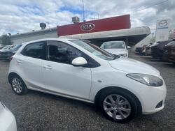 2010 Mazda 2 Maxx DE Series 1 Crystal White Pearl