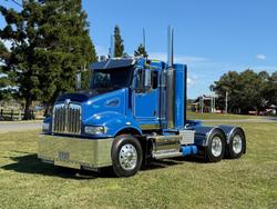Kenworth T359