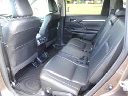 2015 Toyota Kluger Grande