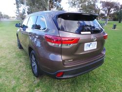 2015 Toyota Kluger Grande