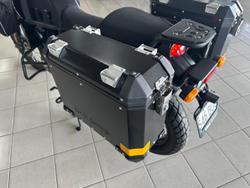 2021 Royal Enfield Himalayan E5 Premium Himalayan Black