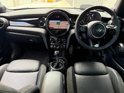 2022 MINI Hatch John Cooper Works Classic F56 LCI-2 Midnight Black
