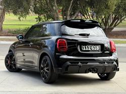 2022 MINI Hatch John Cooper Works Classic F56 LCI-2 Midnight Black