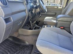 2017 Toyota Landcruiser GXL VDJ79R 4X4 Dual Range Silver Pearl