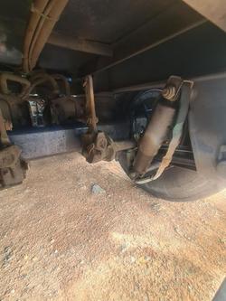 2005 Barker Tri/A Rollback Skel Trailer