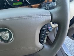 2005 Jaguar XJ8 LWB