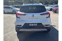 2022 Renault
Captur Intens