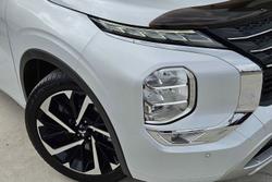 2021 Mitsubishi
                Outlander Exceed Tourer