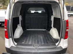 2016 Hyundai iLoad TQ3-V Series II MY17 Creamy White