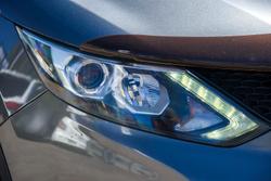 2017 Nissan
                QASHQAI TL