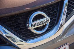 2017 Nissan
                QASHQAI TL