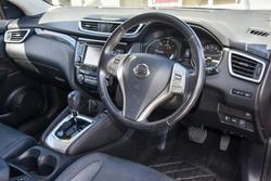 2017 Nissan
                QASHQAI TL