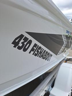 2025 QUINTREX 430 Fishabout