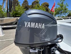 2025 QUINTREX 430 Fishabout