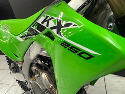 2025 Kawasaki KX250 Green