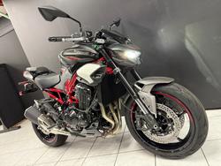 2025 Kawasaki 2025 Kawasaki 900CC Z900 CARBON/GRAPHITE/CANDYRED
