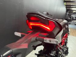 2025 Kawasaki 2025 Kawasaki 900CC Z900 CARBON/GRAPHITE/CANDYRED