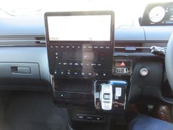 2025 Hyundai STARIA Highlander