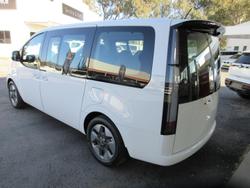 2025 Hyundai STARIA Highlander