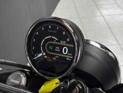 2025 Royal Enfield INTERCEPTOR 650 E5 CLASSIC White