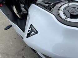 2025 Triumph DAYTONA 660 White