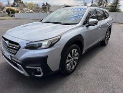 2023 Subaru
Outback AWD Touring