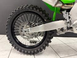 2025 Kawasaki 2025 Kawasaki 450CC KX450 Motocross Green