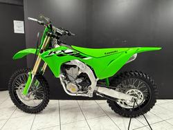 2025 Kawasaki 2025 Kawasaki 450CC KX450 Motocross Green
