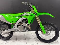 2025 Kawasaki 2025 Kawasaki 450CC KX450 Motocross Green