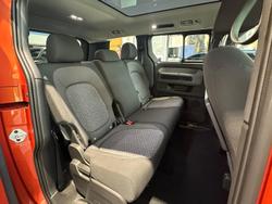 2025 Volkswagen ID. Buzz Pro BEV560