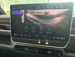 2025 Volkswagen ID. Buzz Pro BEV560