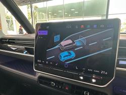 2025 Volkswagen ID. Buzz Pro BEV560