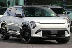 2025 Kia
                EV3 GT-Line Long Range