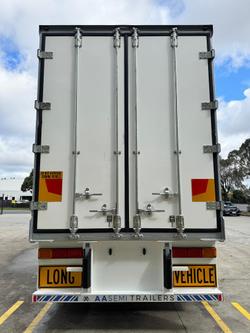 2016 Maxitrans St3 22 Pallet -18 High Cube Reefer Double Stacker Red