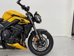 2024 Triumph STREET TRIPLE RS Yellow
