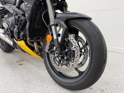 2024 Triumph STREET TRIPLE RS Yellow